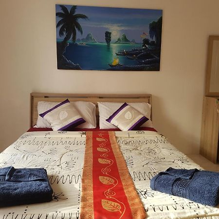 Sunshine Guesthouse Patong ภายนอก รูปภาพ