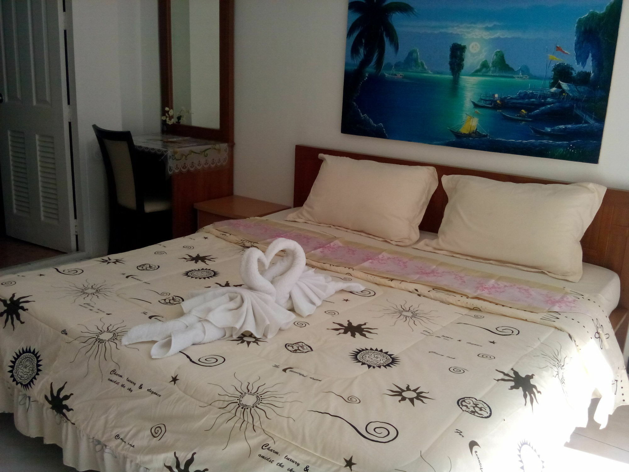 Sunshine Guesthouse Patong ภายนอก รูปภาพ