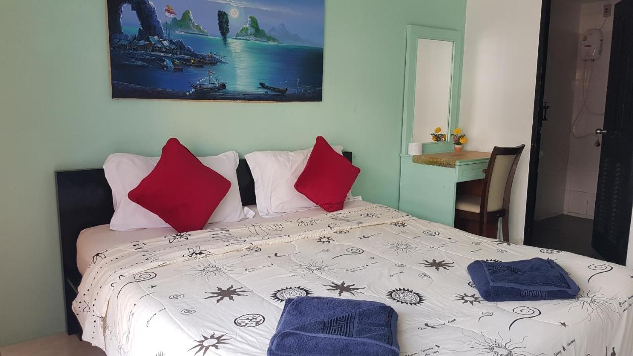 Sunshine Guesthouse Patong ภายนอก รูปภาพ